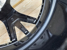 Load image into Gallery viewer, 1x Alufelge 19 Zoll 9.0" 5x112 44ET Glanz 8747235 BMW 5 G31 G30 Rim Wheel FEL4427451689ch