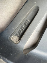 Load image into Gallery viewer, 1x Alufelge 17 Zoll 7.0&quot; 4x100 54ET Schwarz 52910-Q0500 Hyundai I20 Iii