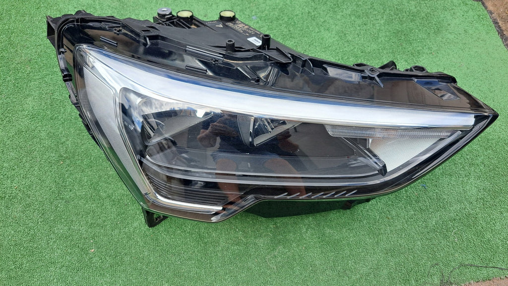 Frontscheinwerfer Audi Q3 83A941012 Rechts Scheinwerfer Headlight