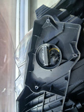 Laden Sie das Bild in den Galerie-Viewer, Frontscheinwerfer Ford S Max LED Links Scheinwerfer Headlight SCH9195632625qd