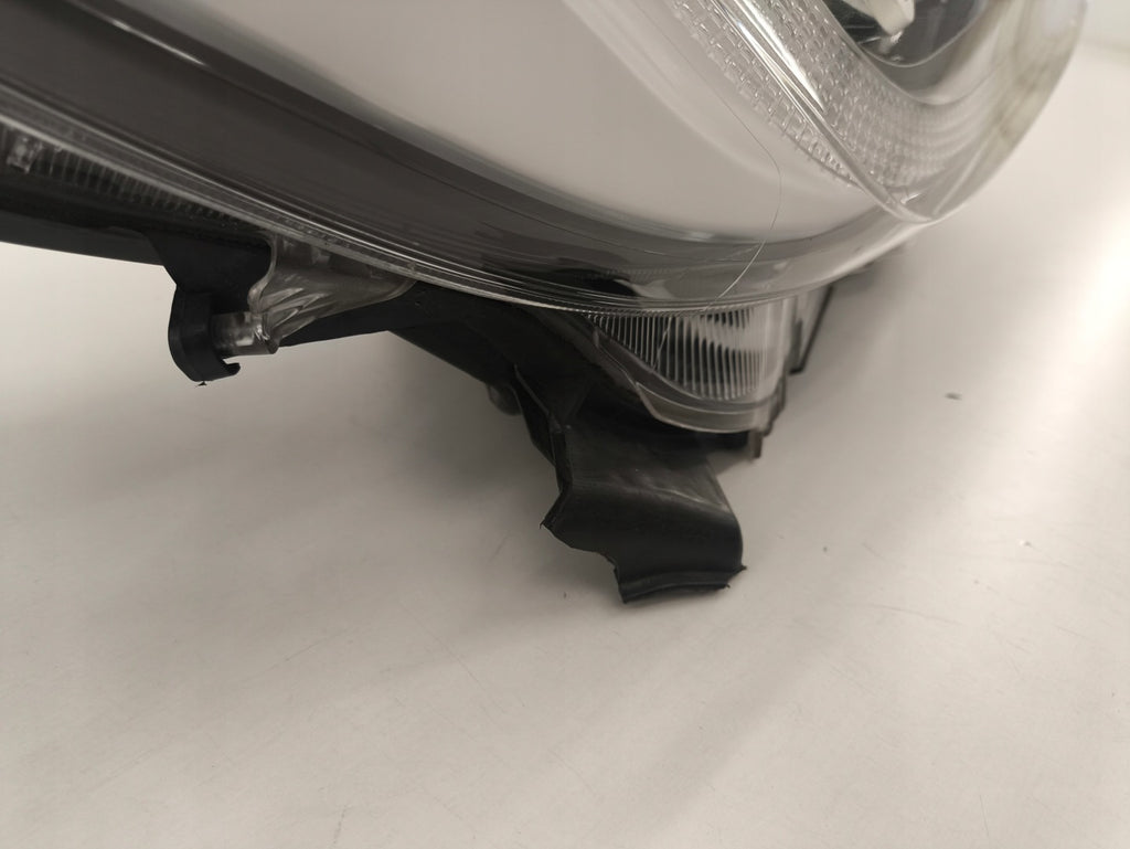 Frontscheinwerfer Toyota Yaris Rechts Scheinwerfer Headlight SCH8979086138zk