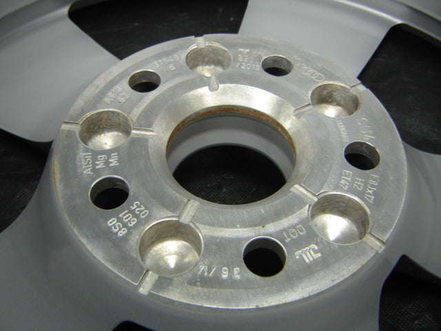 1x Alufelge 17 Zoll 8.0" 5x112 47ET Glanz Silber 8S0601025 Audi A3 Tt Rim Wheel FEL2388763271hh