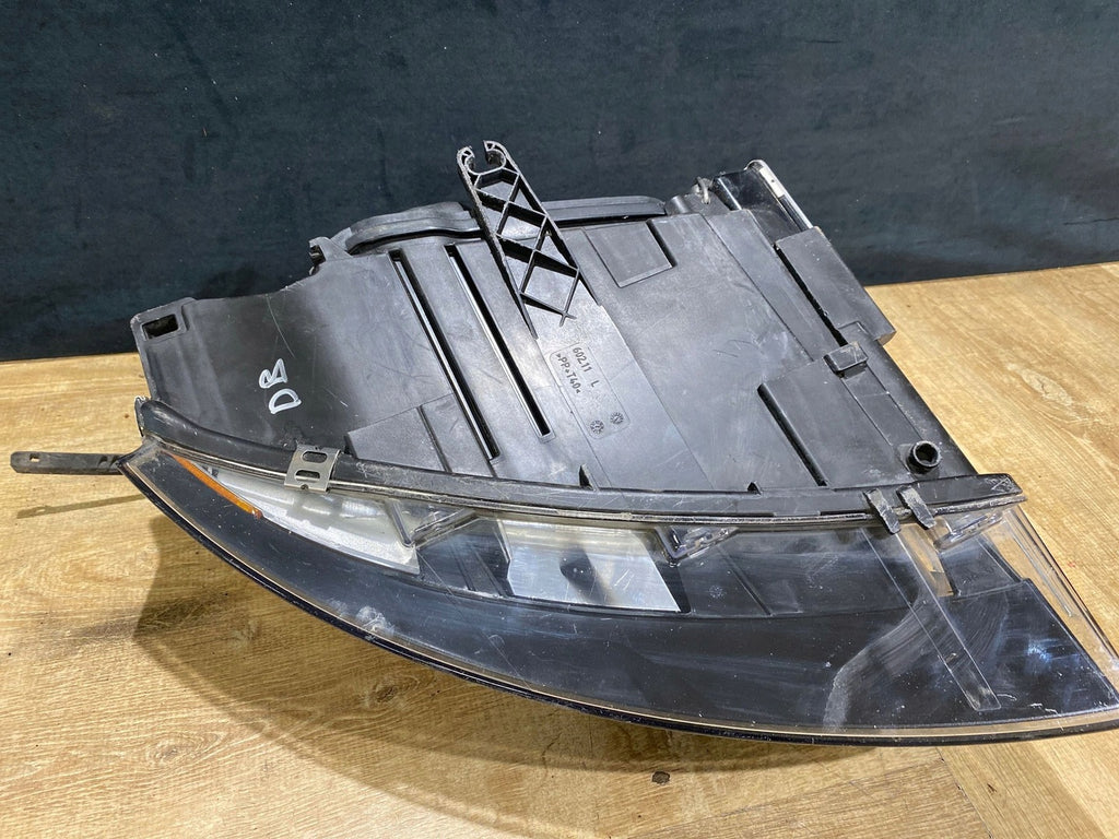 Frontscheinwerfer Audi A6 C6 6027100001 Xenon Ein Stück (Rechts oder Links)