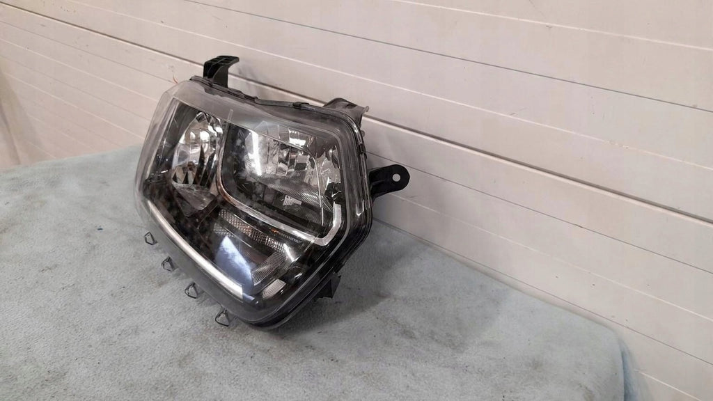 Frontscheinwerfer Dacia Duster RKC11390 Vorderseite Scheinwerfer Headlight
