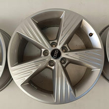 Laden Sie das Bild in den Galerie-Viewer, 4x Alufelge 19 Zoll 8.0" 5x112 45ET 89A601025 Audi E-Tron Sportback Rim Wheel FEL1696943401me