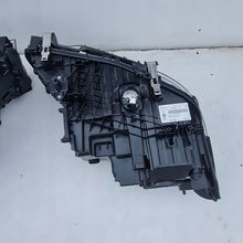 Load image into Gallery viewer, Frontscheinwerfer BMW G31 G30 8499122 8499121 LED Ein Stück (Rechts oder Links)