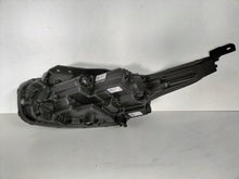 Load image into Gallery viewer, Frontscheinwerfer Kia J7921-61560 LED Rechts Scheinwerfer Headlight