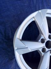 Load image into Gallery viewer, 1x Alufelge 18 Zoll 8.0" 5x112 39ET Glanz Silber 4K0601025 Audi A6 C8 Rim Wheel FEL6058640917yw