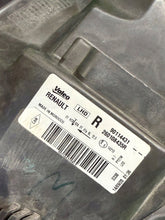 Laden Sie das Bild in den Galerie-Viewer, Frontscheinwerfer Dacia Logan Sandero II 90114431 260108435R Rechts Headlight