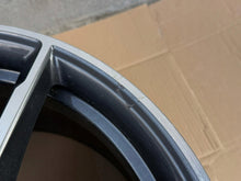 Load image into Gallery viewer, 1x Alufelge 18 Zoll 9.0&quot; 5x112 44ET 7855082 BMW G31 G30 Rim Wheel
