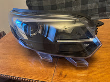 Laden Sie das Bild in den Galerie-Viewer, Frontscheinwerfer Opel Zafira Vivaro C 9832836480-00 Rechts Headlight SCH5072748778aj