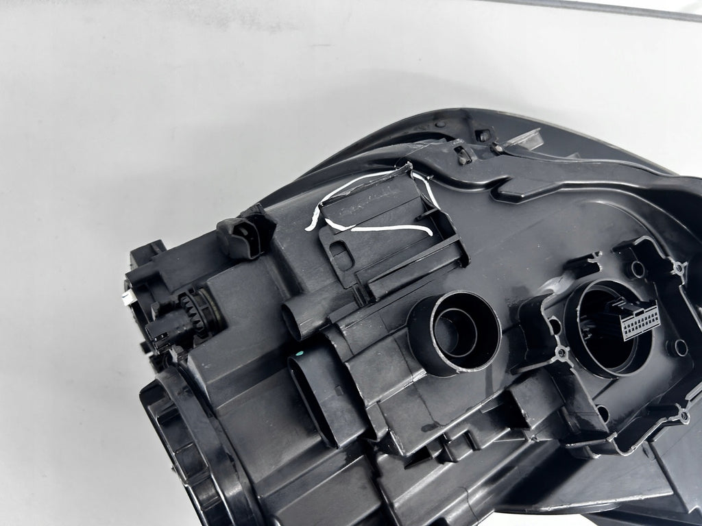 Frontscheinwerfer Audi A3 8V0941006E Xenon Ein Stück (Rechts oder Links) SCH2133636547sz