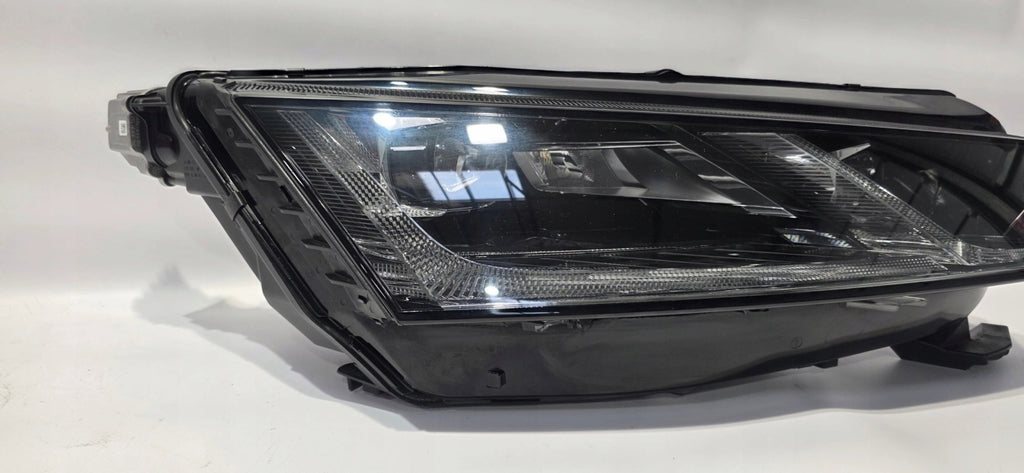 Frontscheinwerfer Skoda Octavia IV 5E4941016B Full LED Rechts Headlight SCH4956739757bm