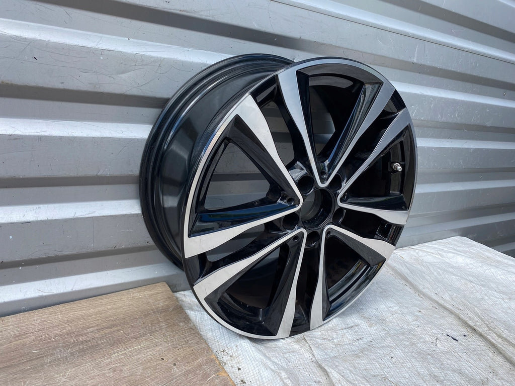 1x Alufelge 18 Zoll 7.5" 5x112 49ET Glanz Schwarz A1774012700 Mercedes-Benz Cla