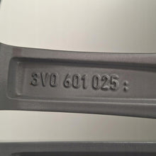 Load image into Gallery viewer, 1x Alufelge 19 Zoll 8.0" 5x112 44ET Glanz Silber 3V0601025 Skoda Superb FEL3554871011ue