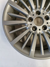 Laden Sie das Bild in den Galerie-Viewer, 1x Alufelge 18 Zoll 8.0" 5x120 34ET Glanz Silber 6882704 BMW F36 3 F30 F32 F31 FEL6488830585wx