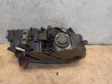 Laden Sie das Bild in den Galerie-Viewer, Frontscheinwerfer Renault Duster 260603515R LED Links Scheinwerfer Headlight SCH8106953740iz