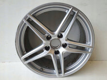 Laden Sie das Bild in den Galerie-Viewer, 1x Alufelge 19 Zoll 8.5" 5x130 50ET Glanz Silber 99136251000 Porsche Rim Wheel FEL2403956387aj