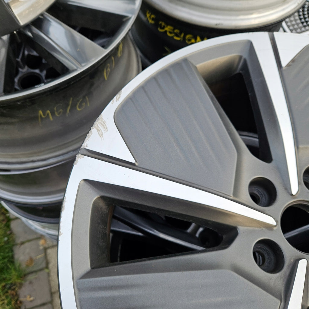 1x Alufelge 18 Zoll 7.5" 5x112 46ET Glanz 5FA601025K Mg Leon Rim Wheel FEL8320996597wh