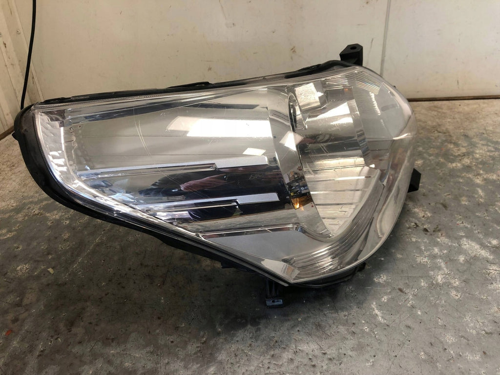 Frontscheinwerfer Toyota Verso 81110-0F090-BILI Rechts Scheinwerfer Headlight SCH2488105306aa