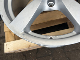 1x Alufelge 18 Zoll 8.0