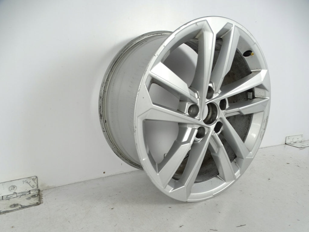 1x Alufelge 17 Zoll 8.0" 5x112 46ET Glanz Silber 8Y0601025 Audi A3 Rim Wheel