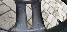 Load image into Gallery viewer, 1x Alufelge 17 Zoll 7.0" 5x100 41ET Skoda Fabia Rim Wheel FEL1835443075hl