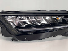 Laden Sie das Bild in den Galerie-Viewer, Frontscheinwerfer Skoda Octavia I 030111823200 LE18A64185 Rechts Headlight SCH5111371966vb