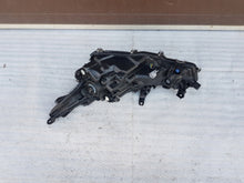 Laden Sie das Bild in den Galerie-Viewer, Frontscheinwerfer Toyota Corolla 8111002T31-00 Rechts Scheinwerfer Headlight SCH4075328942gn