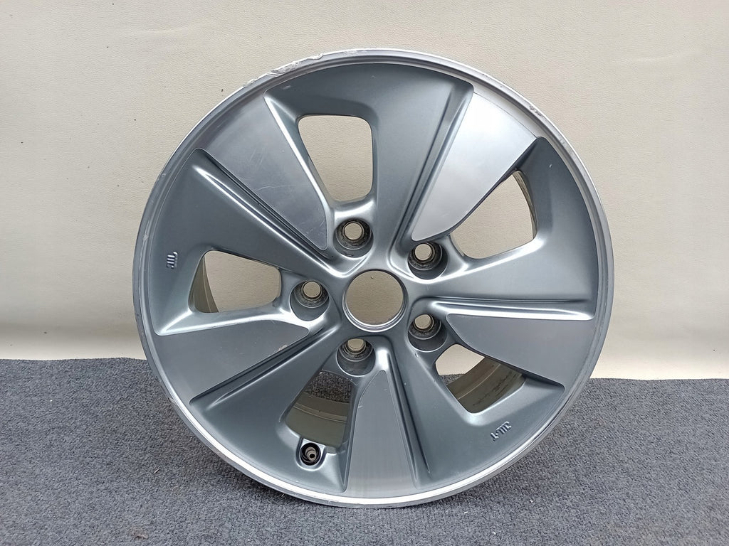 1x Alufelge 15 Zoll 6.0" 5x114.3 45ET N53501 Nissan Leaf Rim Wheel