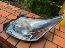 Laden Sie das Bild in den Galerie-Viewer, Frontscheinwerfer Toyota Avensis 8956329 Links Scheinwerfer Headlight SCH5328787333ud