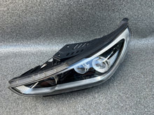 Laden Sie das Bild in den Galerie-Viewer, Frontscheinwerfer Hyundai I30 III 92101-G4100 Links Scheinwerfer Headlight SCH9694797262ip