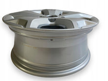 Laden Sie das Bild in den Galerie-Viewer, 1x Alufelge 16 Zoll 6.5" 5x114.3 50ET Glanz Silber 403007372R Dacia Duster FEL3441889539uc