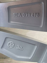 Laden Sie das Bild in den Galerie-Viewer, 1x Alufelge 18 Zoll 5x112 10A071498 VW Id.3 Rim Wheel FEL4673283970lq