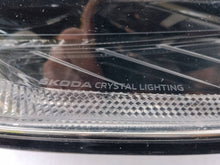 Load image into Gallery viewer, Frontscheinwerfer Skoda Octavia I 5E4941016A Rechts Scheinwerfer Headlight SCH5128748423gb