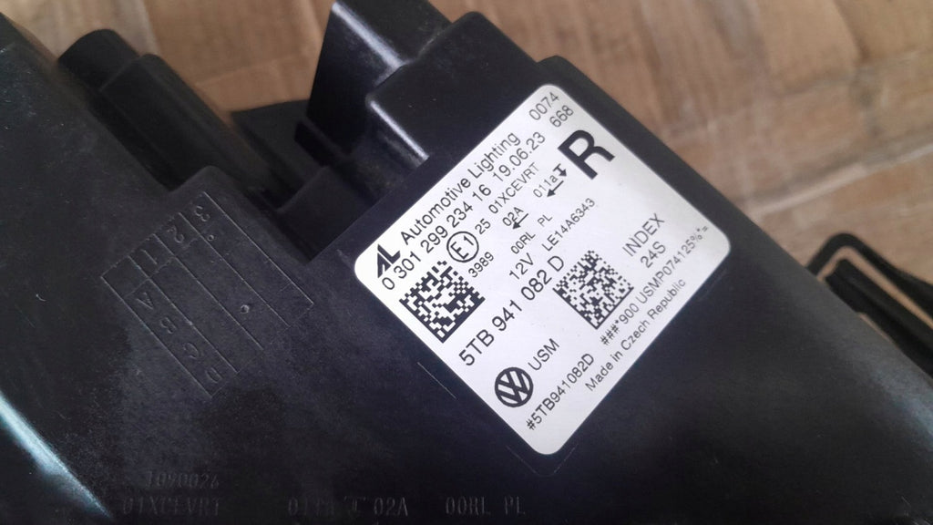 Frontscheinwerfer VW Touran 5TB941082DD Rechts Scheinwerfer Headlight SCH3801096814ei