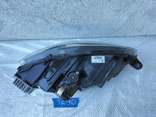 Laden Sie das Bild in den Galerie-Viewer, Frontscheinwerfer Seat Ateca 576941007D Full LED Ein Stück (Rechts oder Links)