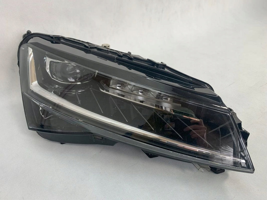 Frontscheinwerfer Skoda Superb III 3V1941016D Rechts Scheinwerfer Headlight SCH8113032562lh