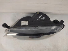 Laden Sie das Bild in den Galerie-Viewer, Frontscheinwerfer Skoda Superb III 3V1941015 Ein Stück (Rechts oder Links)