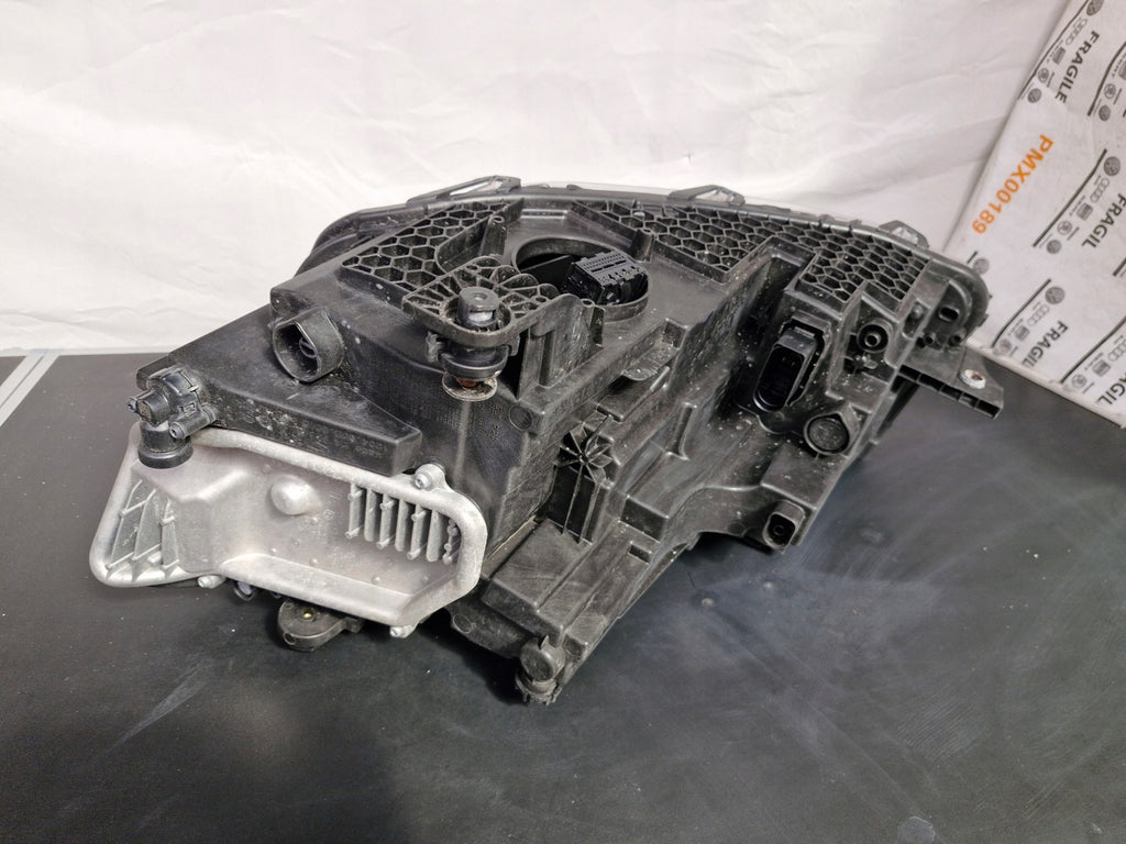 Frontscheinwerfer VW Caddy 2K8941036E Rechts Scheinwerfer Headlight SCH6818751779sy