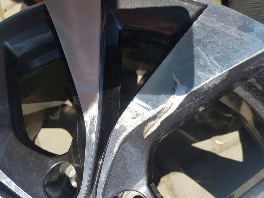 1x Alufelge 17 Zoll 7.0" 5x114.3 35ET Glanz 403002540R 403007242R Renault