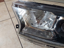 Laden Sie das Bild in den Galerie-Viewer, Frontscheinwerfer Ford Ranger JB3B-13E015-F0RD Full LED Links Headlight SCH5282210772qc