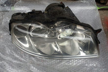 Laden Sie das Bild in den Galerie-Viewer, Frontscheinwerfer Alfa Romeo 166 Xenon Ein Stück (Rechts oder Links) Headlight SCH2241610660ul