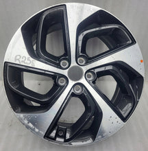 Load image into Gallery viewer, 1x Alufelge 19 Zoll 7.5" 5x114.3 41ET 52910D7410 Hyundai Tucson Elantra Mg FEL4178456627zo