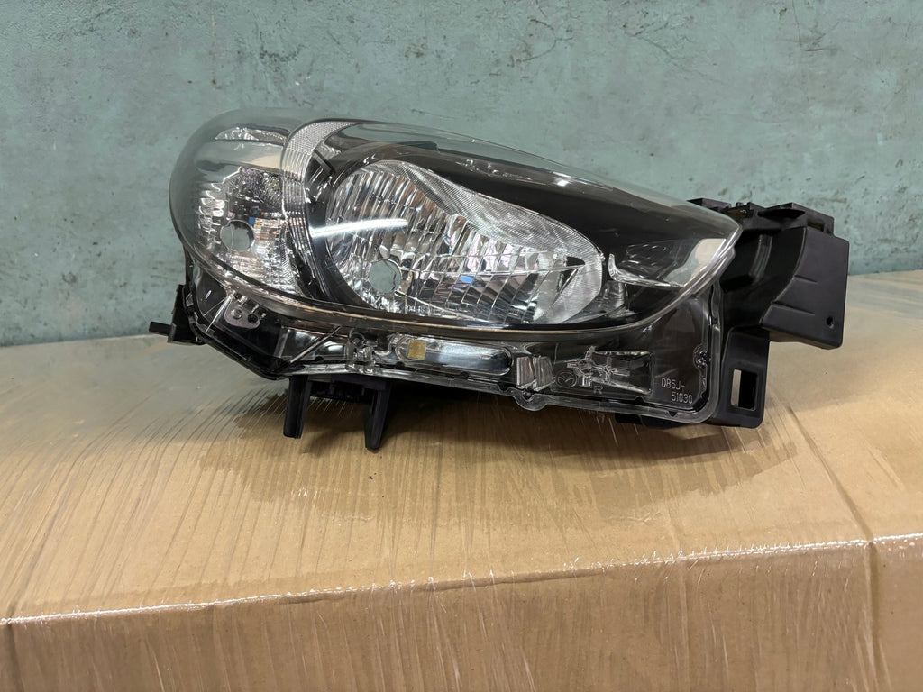 Frontscheinwerfer Mazda II Rechts Scheinwerfer Headlight