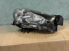 Laden Sie das Bild in den Galerie-Viewer, Frontscheinwerfer Mazda II Rechts Scheinwerfer Headlight