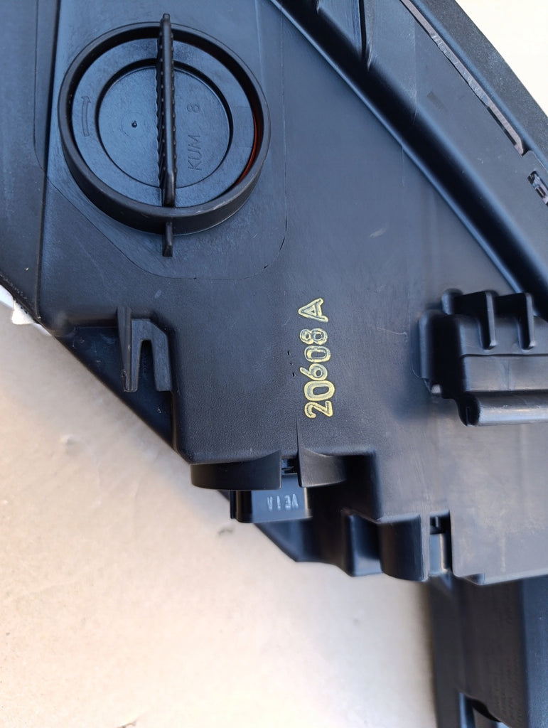 Frontscheinwerfer Hyundai Kona 92207-J9600 LED Ein Stück (Rechts oder Links)