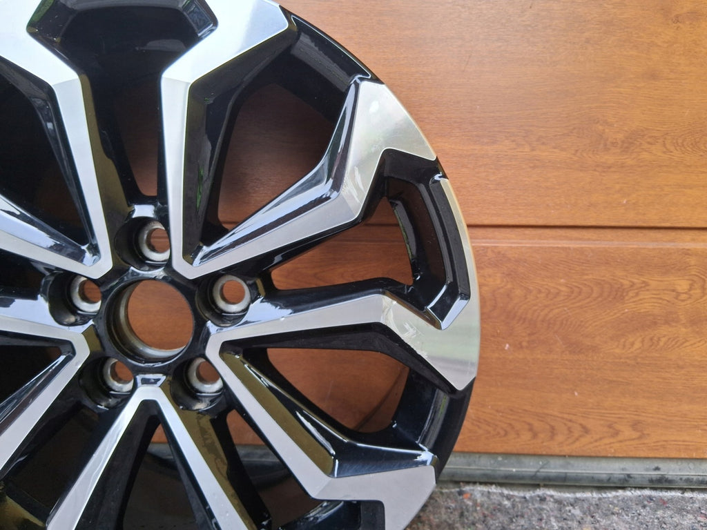 1x Alufelge 17 Zoll 7.0" 5x114.3 50ET Glanz Schwarz CMS1107-12 Toyota Auris FEL7994684663cc
