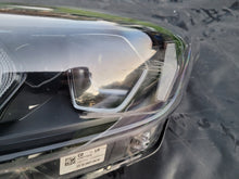 Laden Sie das Bild in den Galerie-Viewer, Frontscheinwerfer Kia Ceed 92101J7500 Full LED Ein Stück (Rechts oder Links)