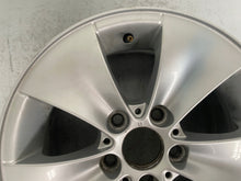 Laden Sie das Bild in den Galerie-Viewer, 1x Alufelge 16 Zoll 7.0" 5x120 34ET Glanz Silber 6775594 BMW E91 E90 Rim Wheel FEL7992408617kf